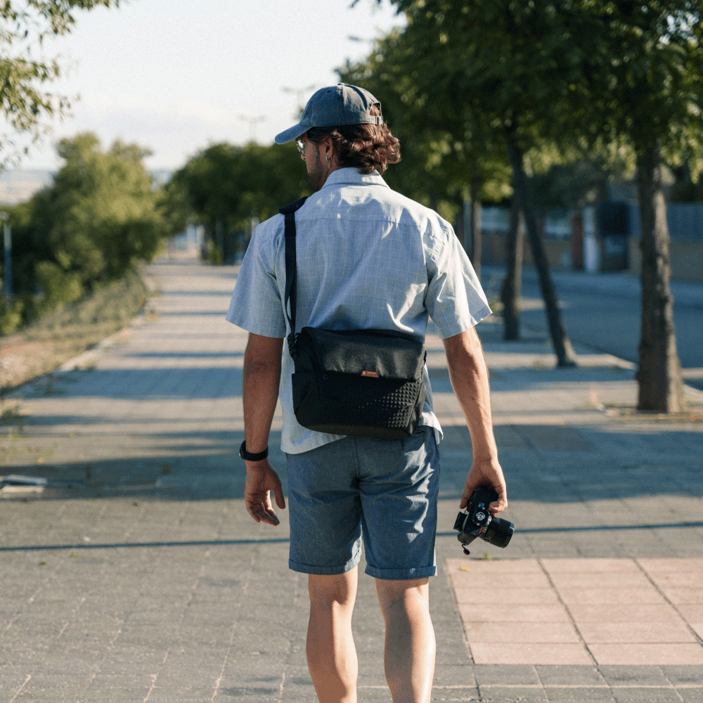 CAMERA SLING BAGS